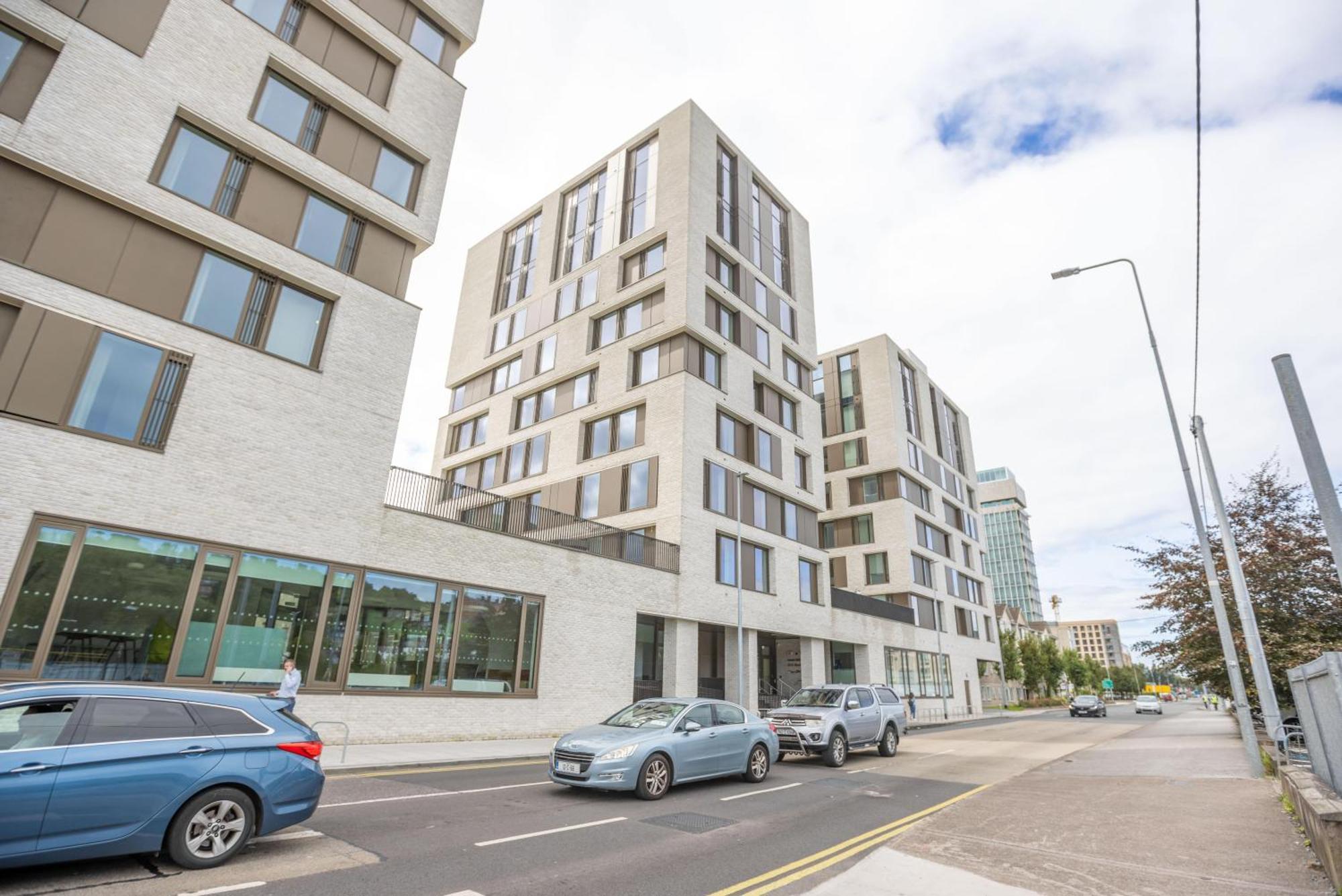 Crow'S Nest - Ucc Summer Beds Cork Exterior photo